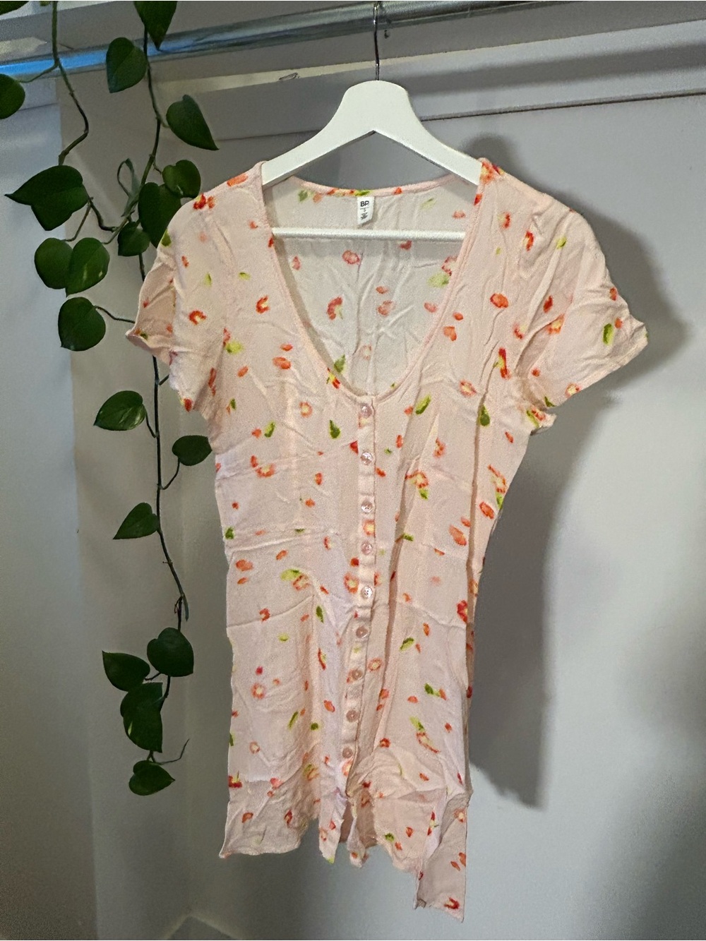 Women's Pink Floral Button-Front dress